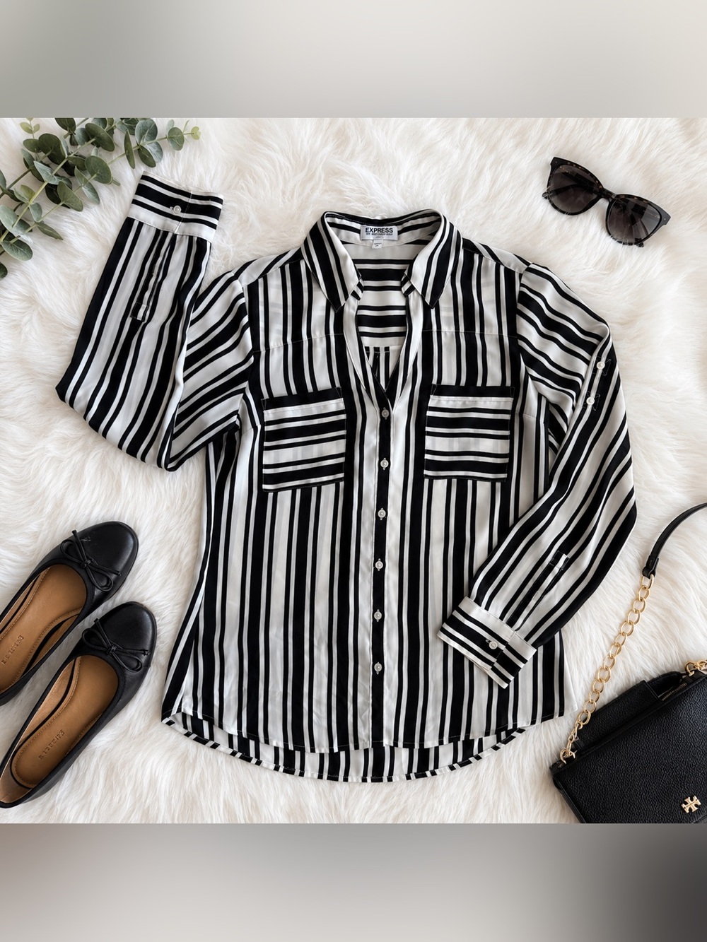 Express Portofino Slim Fit Striped Button Front Blouse Black White Medium